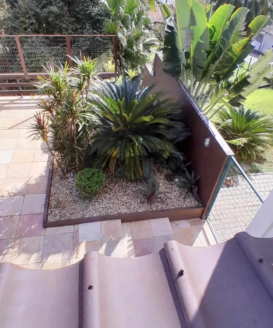 בית אירוח ג'וינוויל Taj Mahal Hostel