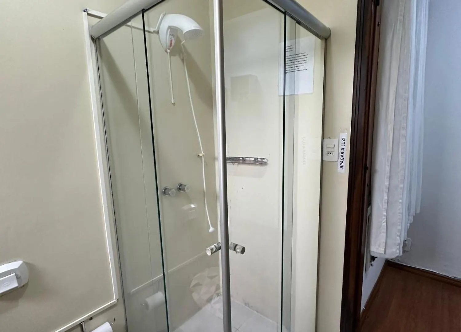 ג'וינוויל Taj Mahal Hostel 0*,